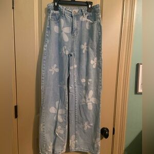 Shein White Flower Jeans